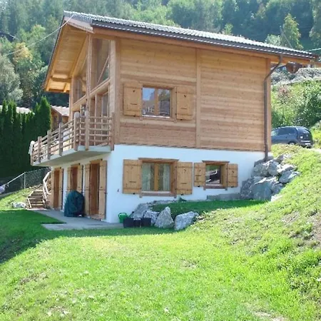 شاليه Chalet Fingals نينداز