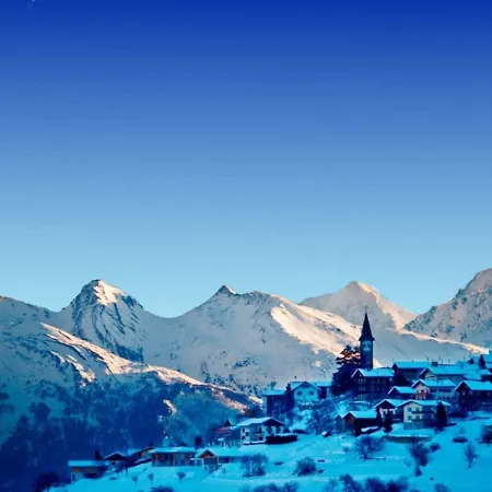 Chalet Fingals نينداز