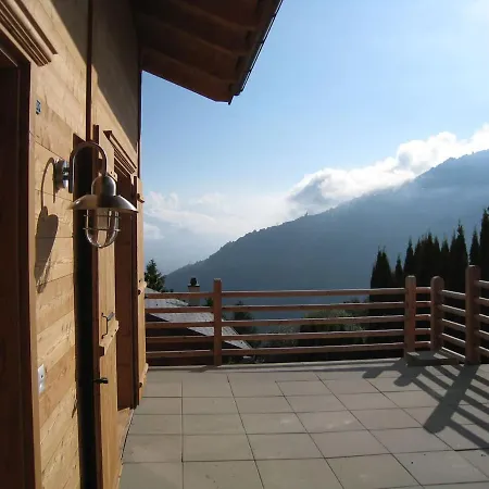 Chalet Fingals شاليه
